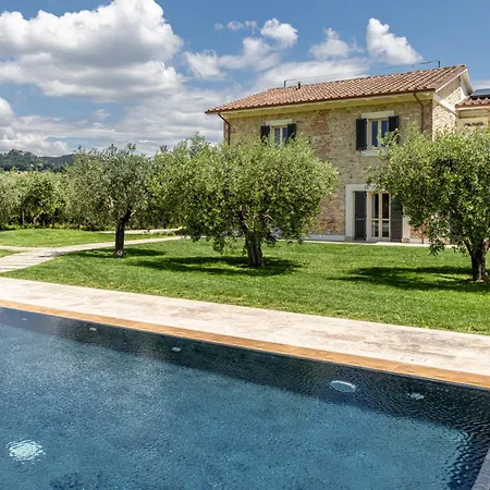 Tenuta Fogliani & Natural Resort *